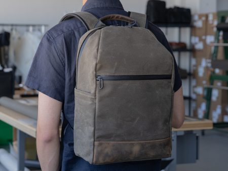 Essential Laptop Backpack - Canvas Edition Fashion